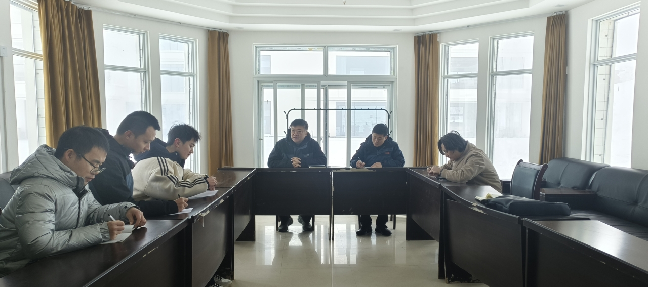 宋曉明赴仙女山臺站慰問暨安全檢查